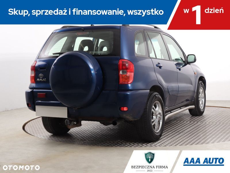 Toyota RAV4 - 6
