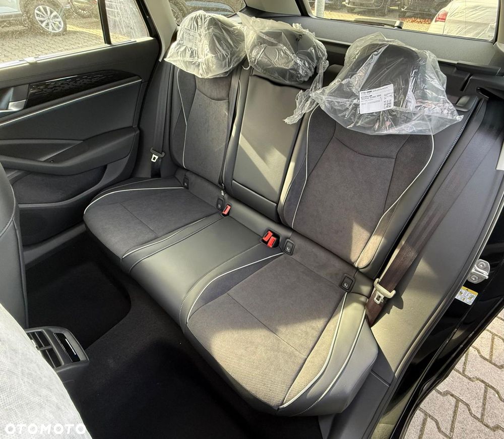 Volkswagen Passat - 9