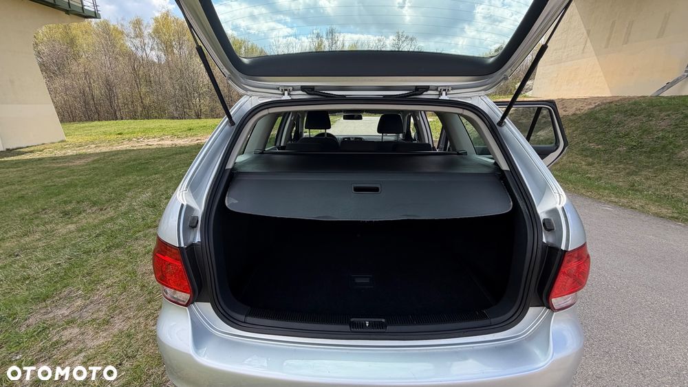 Volkswagen Golf 1.6 TDI DPF Team - 28