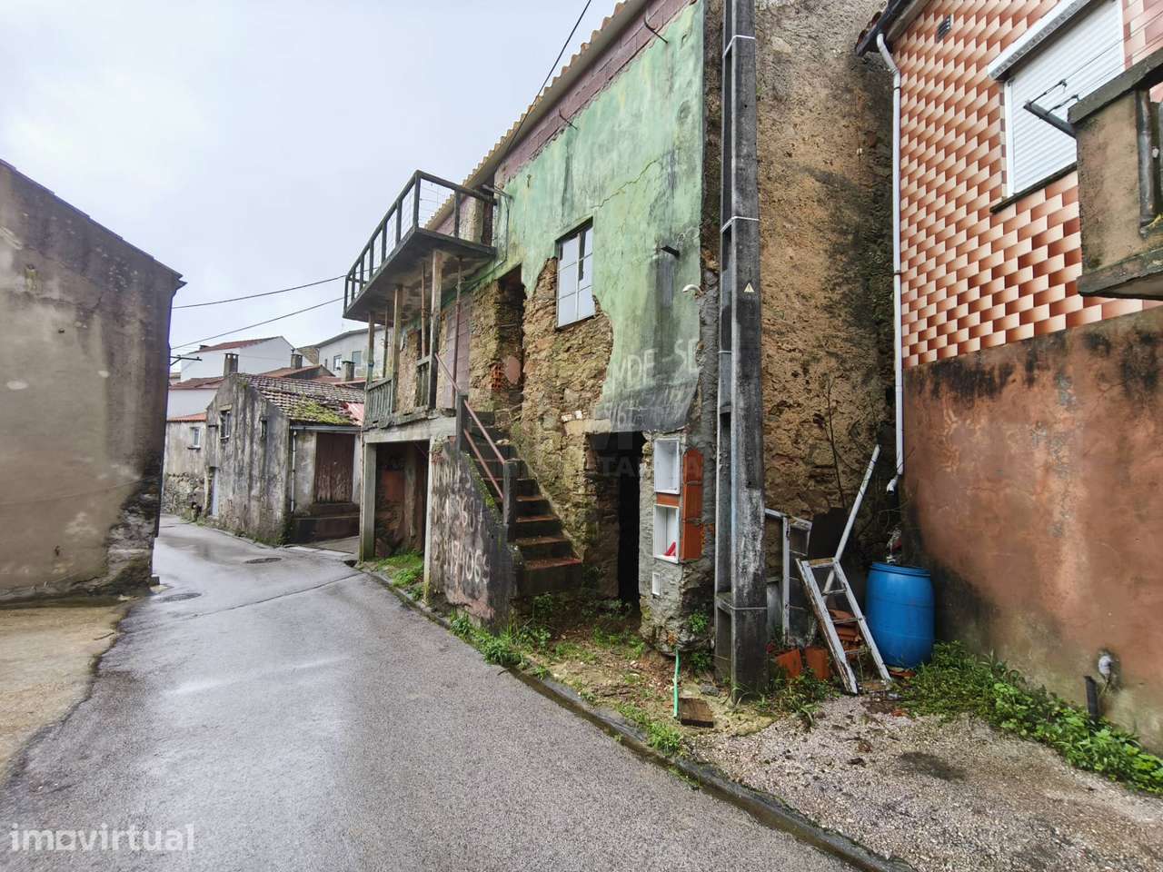 Moradia c/ Projecto de Recuperação - Roxo - 15 min de Coimbra - Grande imagem: 4/16