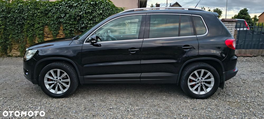 Volkswagen Tiguan 2.0 TDI DPF BlueMotion Technology Trend & Fun - 12