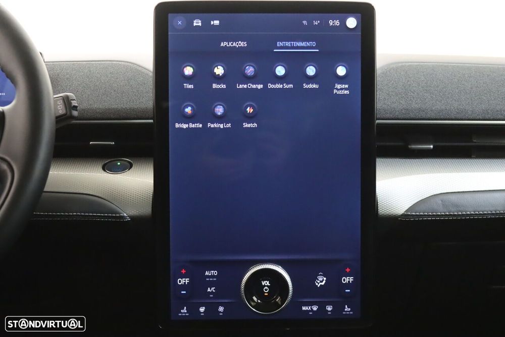 Ford Mustang Mach-E - 24