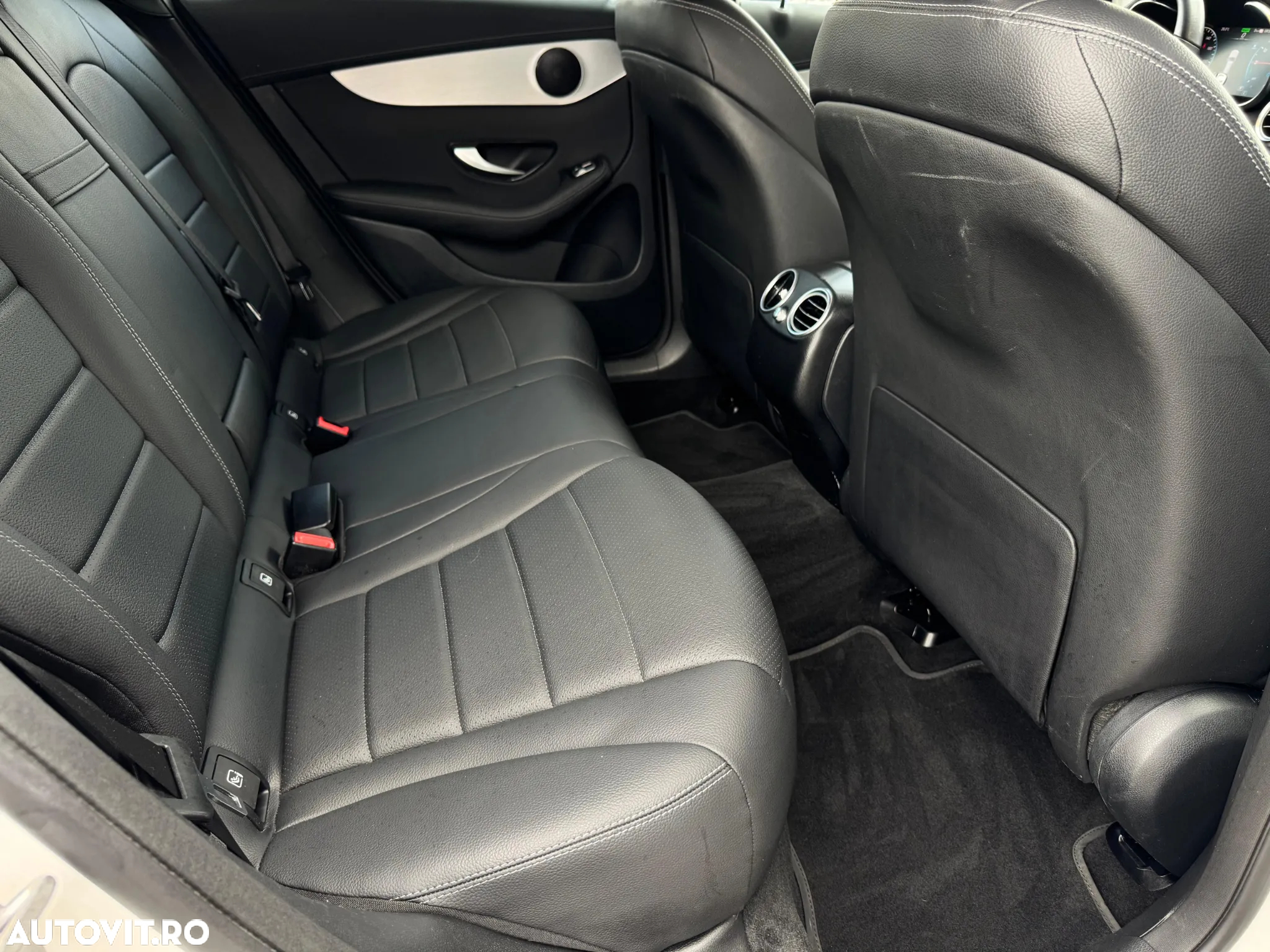 Mercedes-Benz GLC 300 e 4MATIC - 14