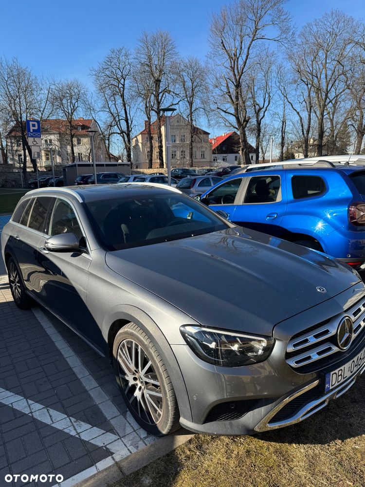 Mercedes-Benz Klasa E 200 4Matic T All-Terrain 9G-TRONIC Avantgarde - 3