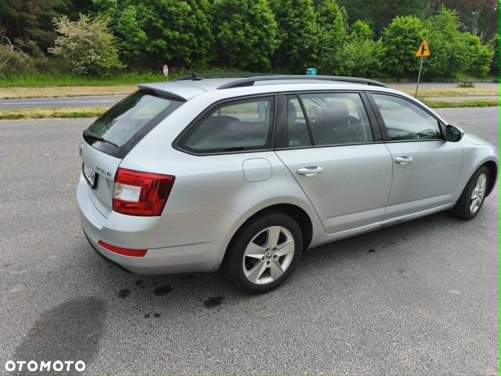 Skoda Octavia 1.6 TDI Style DSG - 17