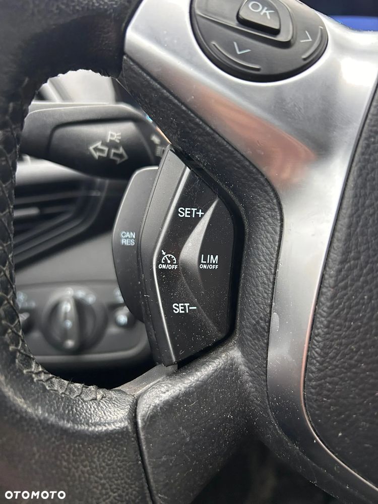 Ford Kuga 2.0 TDCi 4WD Trend - 34