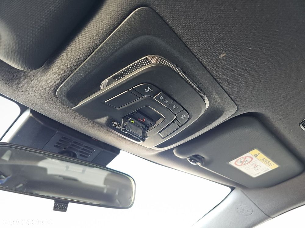 Toyota Corolla 1.8 Hybrid Comfort - 18