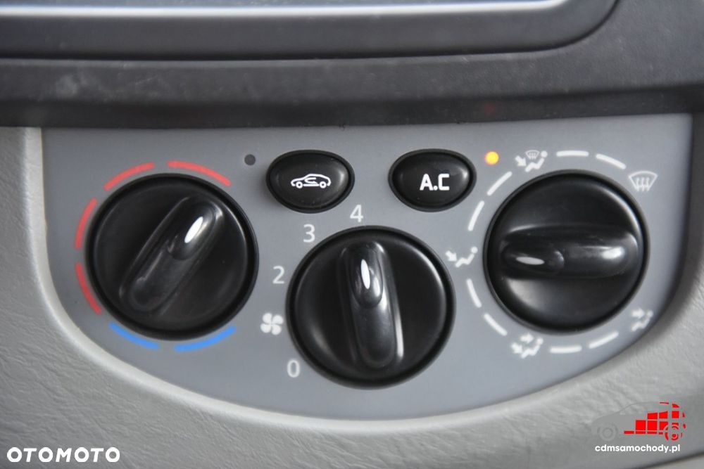 Opel Vivaro - 27
