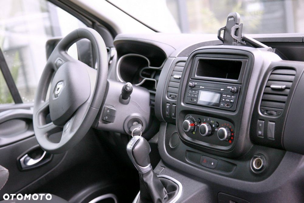Renault Trafic - 11