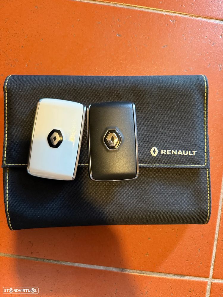 Renault Mégane ENERGY dCi 165 EDC GT - 22