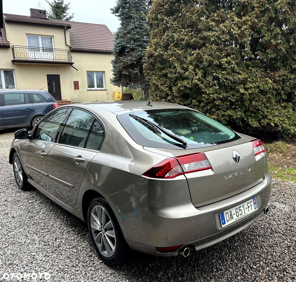 Renault Laguna dCi 110 FAP EDC Paris - 1