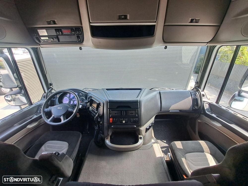 DAF XF 410 - FAXF 105 19T C/ Plataforma Caixa Isotérmica - 12