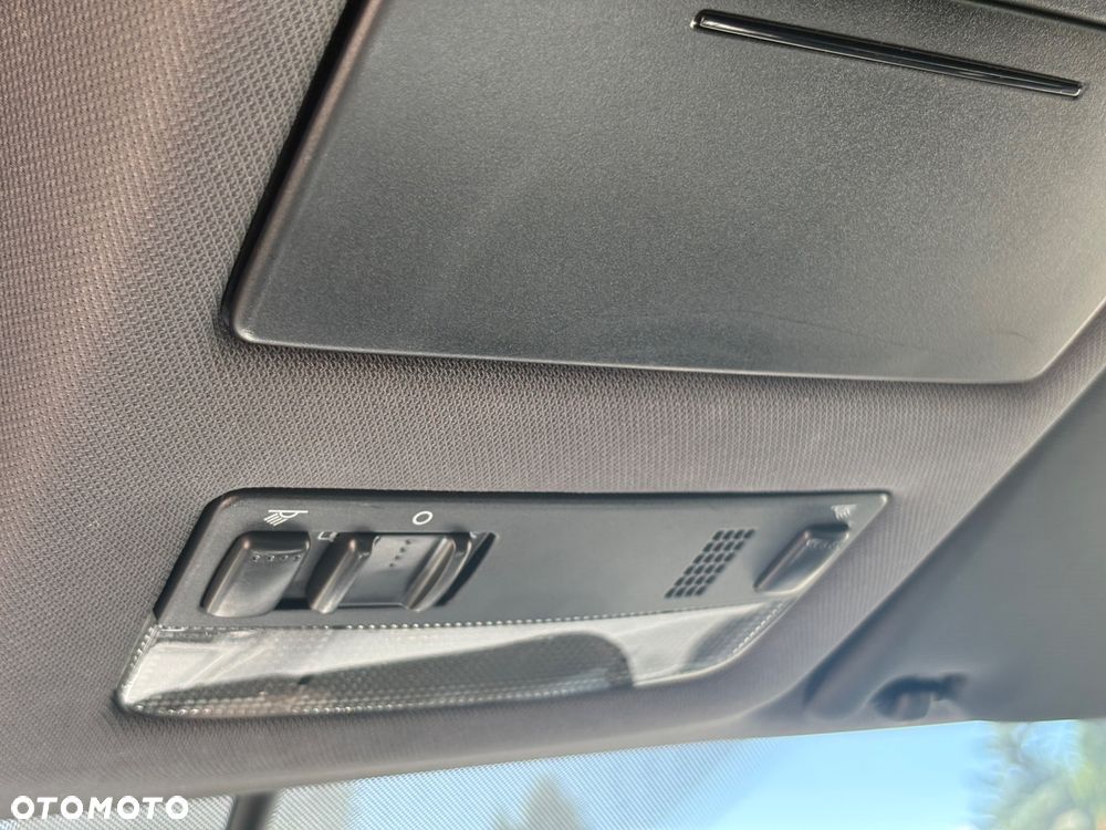 Skoda Octavia 2.0 TDI DPF DSG RS - 23