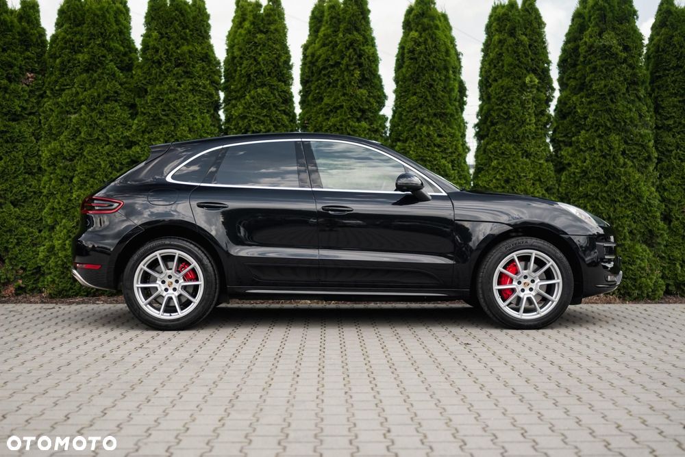Porsche Macan Turbo - 8