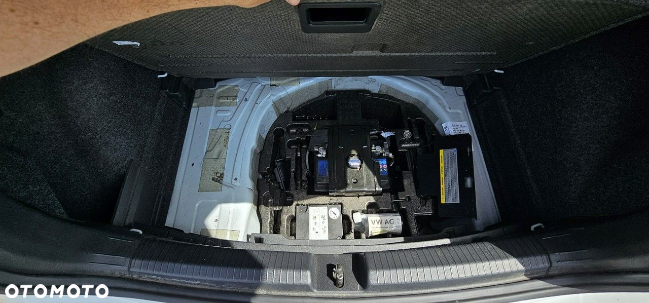 Volkswagen Polo - 14