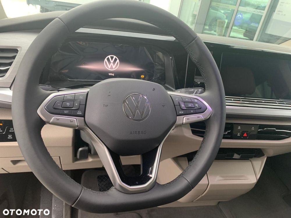 Volkswagen Multivan - 14