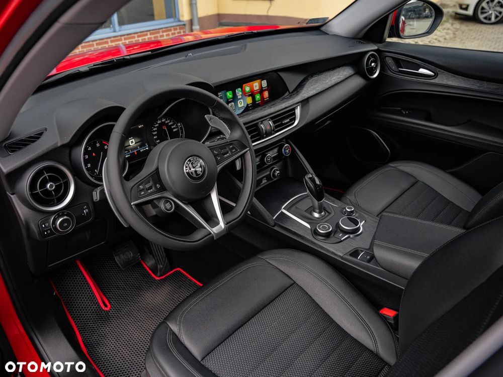 Alfa Romeo Stelvio 2.0 Turbo Sprint Q4 - 18