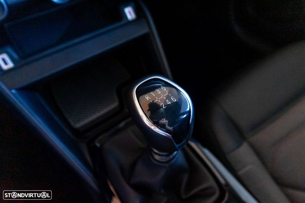 Citroën C4 1.2 PureTech Plus - 25