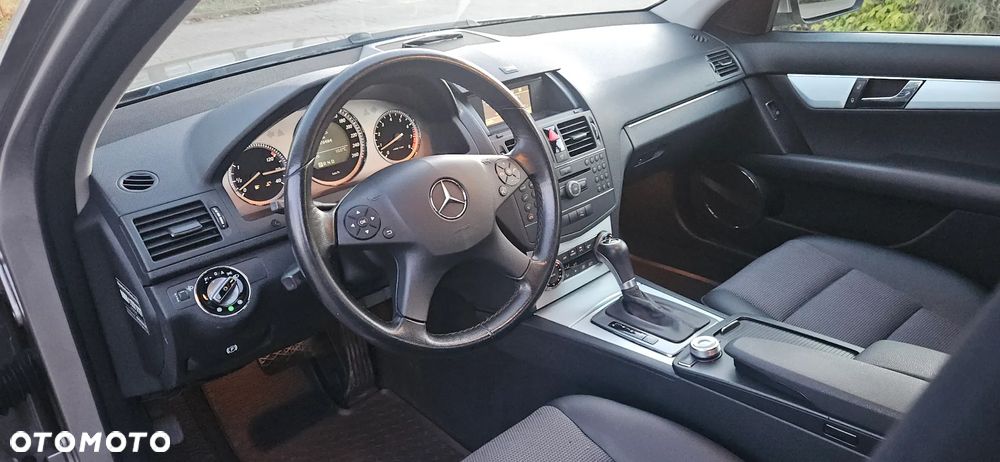 Mercedes-Benz Klasa C ver-180-blueefficiency-7g--tronic-avantgarde - 21