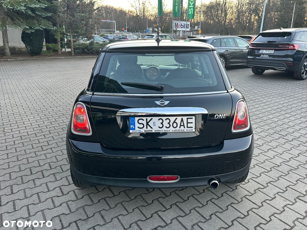 MINI ONE Standard - 4