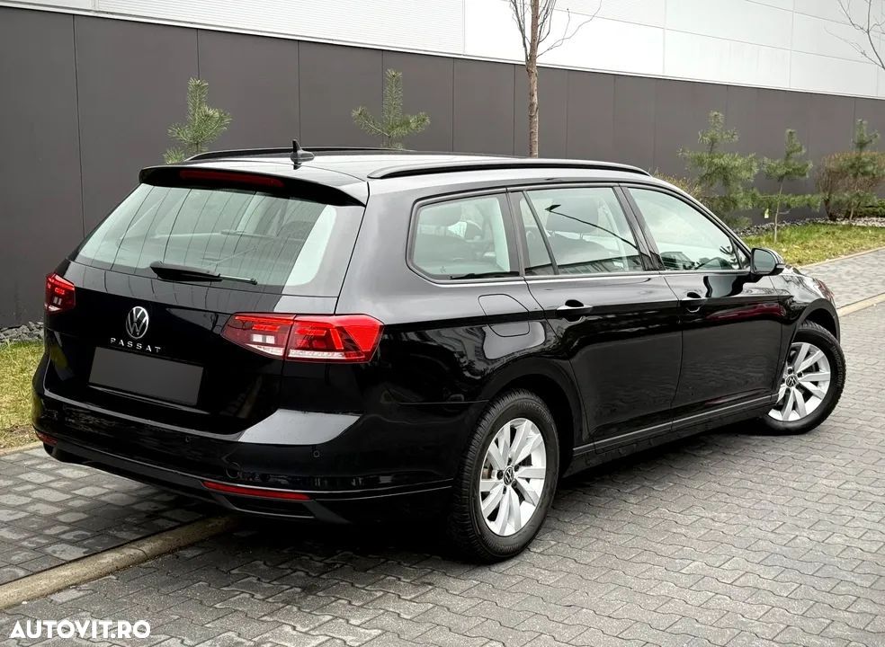 Volkswagen Passat - 2