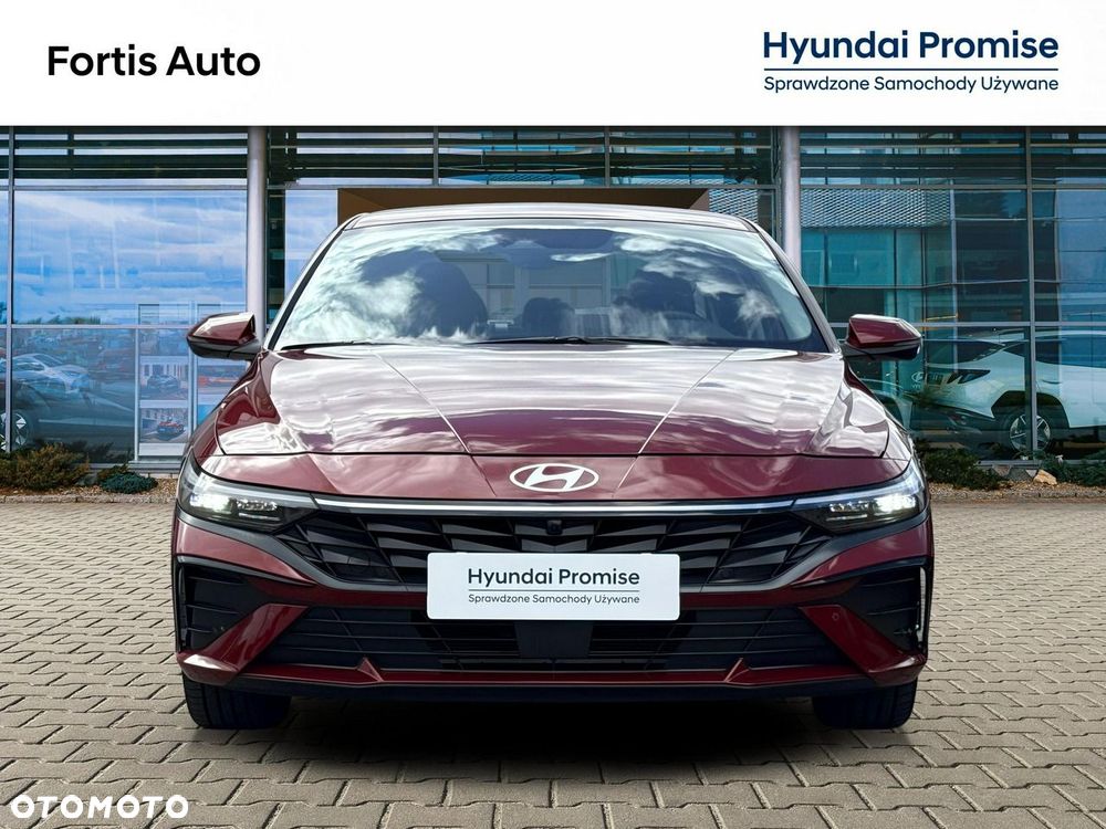 Hyundai Elantra 1.6 Executive CVT - 8