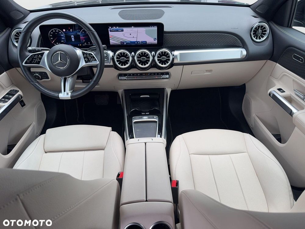 Mercedes-Benz GLB - 19