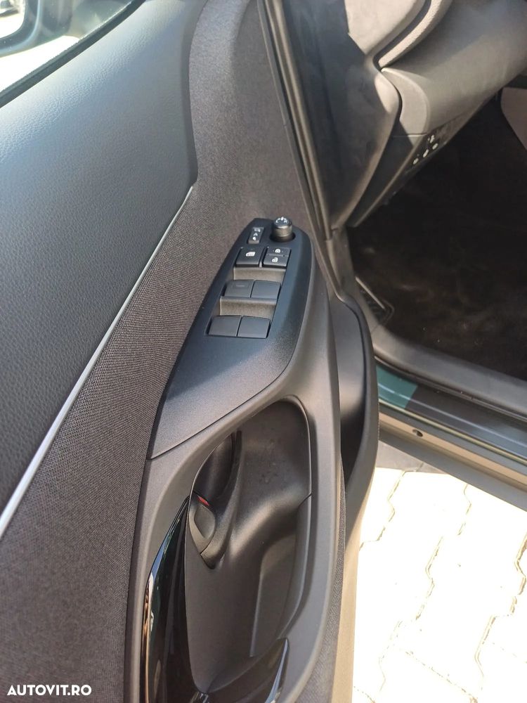 Toyota Yaris Cross 1.5 VVT-i HSD 4x2 Dynamic - 5