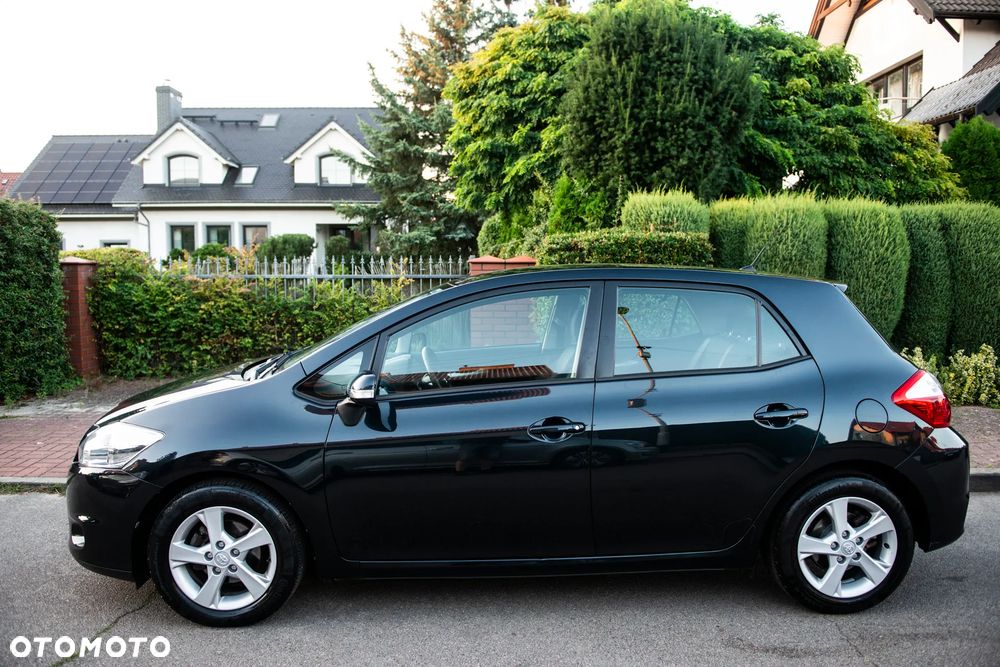 Toyota Auris 1.6 Executive - 10