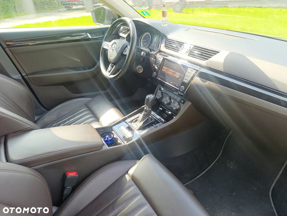 Skoda Superb 2.0 TDI DSG L&K - 6