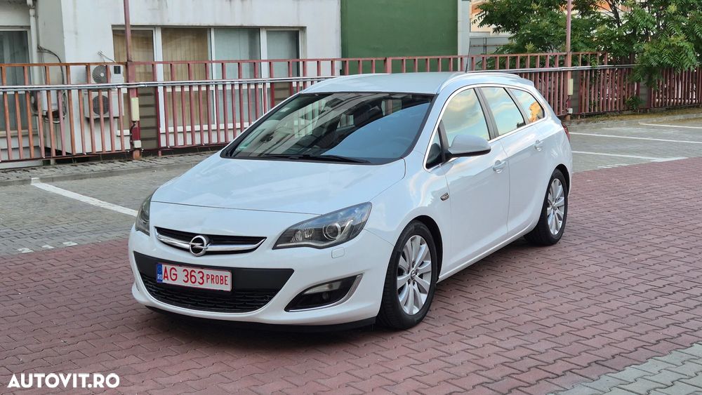 Opel Astra 1.7 CDTI DPF Cosmo - 1