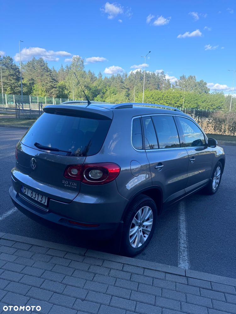 Volkswagen Tiguan - 4