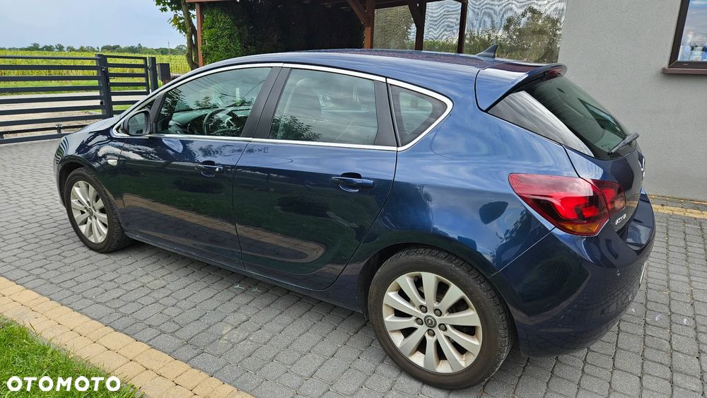 Opel Astra 1.7 CDTI DPF ecoFLEX Start/Stop Design Edition - 5