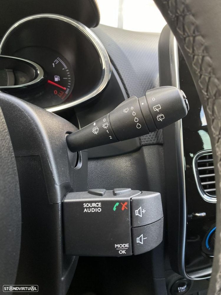 Renault Clio 1.5 dCi Limited - 12