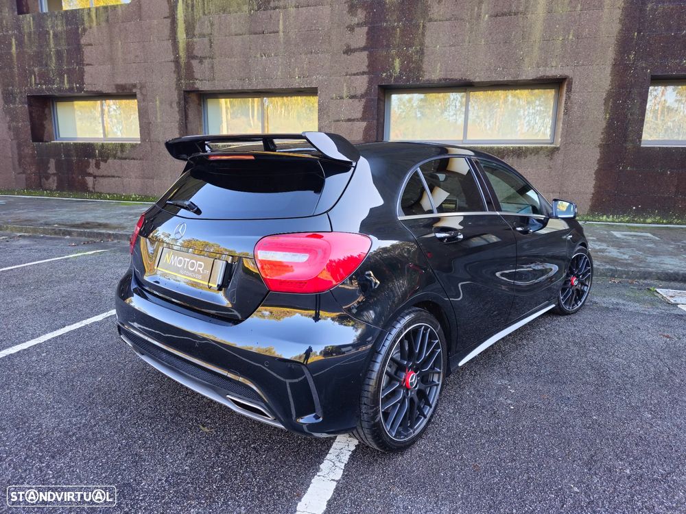 Mercedes-Benz A 45 AMG 4Matic Speedshift 7G-DCT - 12
