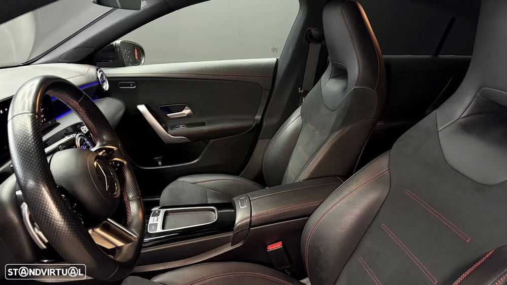 Mercedes-Benz CLA 180 d - 39