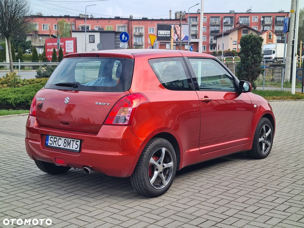 Suzuki Swift 1.3 GC - 4
