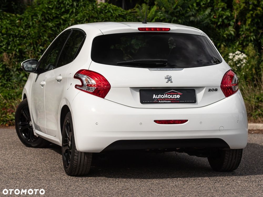 Peugeot 208 120 VTI Intuitive - 12