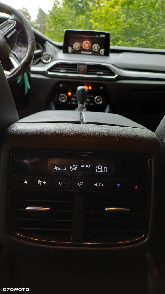 Mazda CX-9 - 18