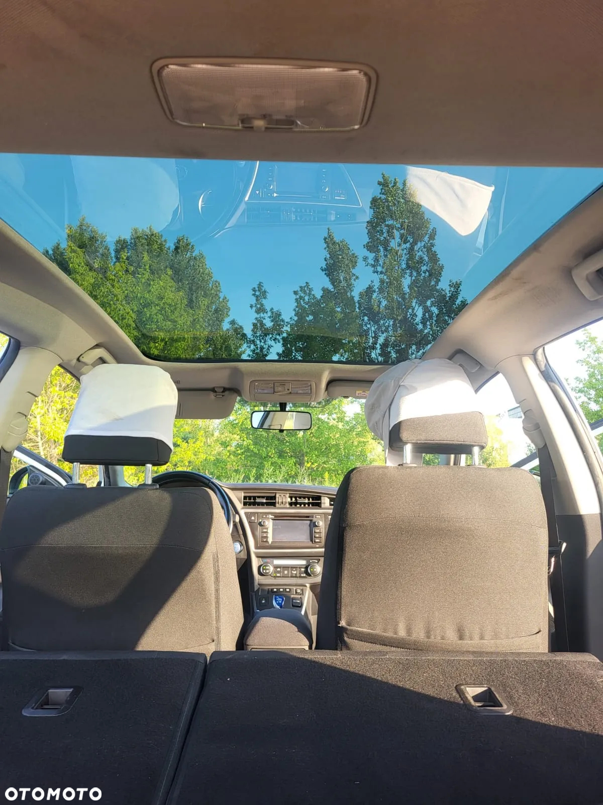 Toyota Auris Hybrid 135 Premium - 4