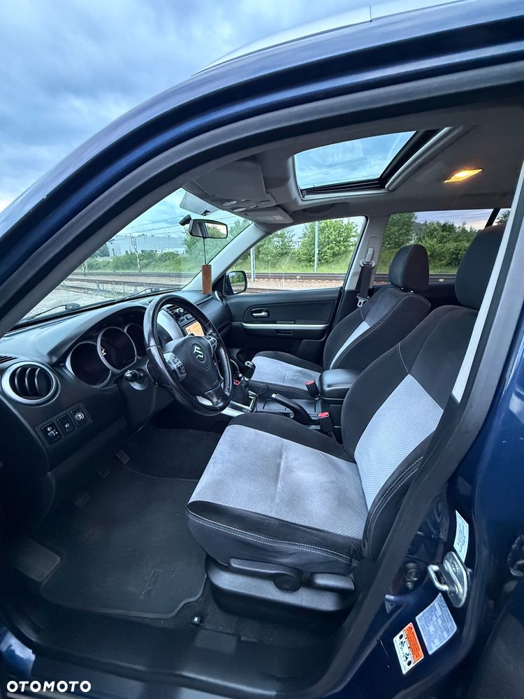 Suzuki Grand Vitara 2.0 Comfort - 16