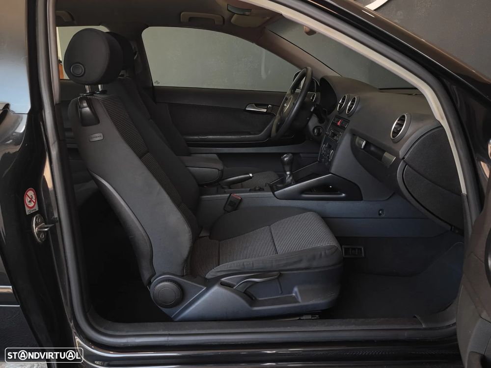 Audi A3 2.0 TDI Ambiente - 28