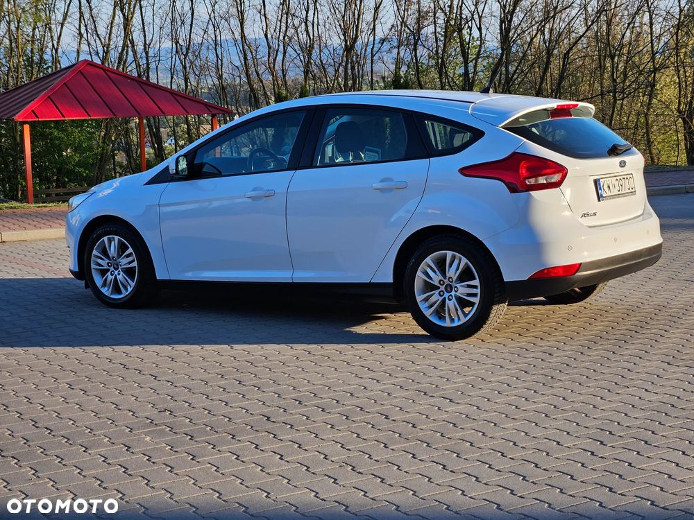 Ford Focus 1.6 Trend - 12