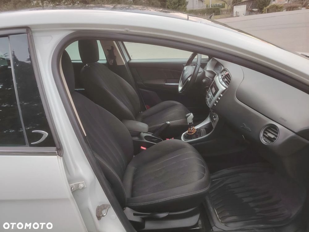 Lancia Delta 1.4 T-Jet Argento Euro5 - 10