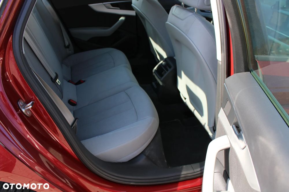 Audi A4 Limousine 2.0 TDI S tronic design - 33