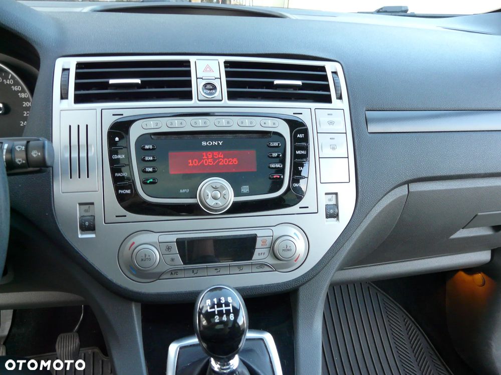 Ford Kuga 2.0 TDCi Titanium - 18