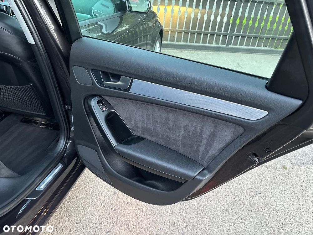 Audi A4 Avant 2.0 TDI DPF Attraction - 30