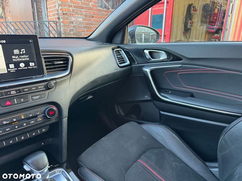 Kia ProCeed - 20