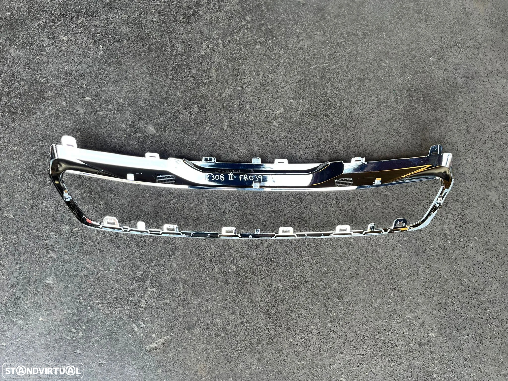 PEUGEOT 308 II ARO CROMADO PARA CHOQUES FRENTE - FR039 - 5