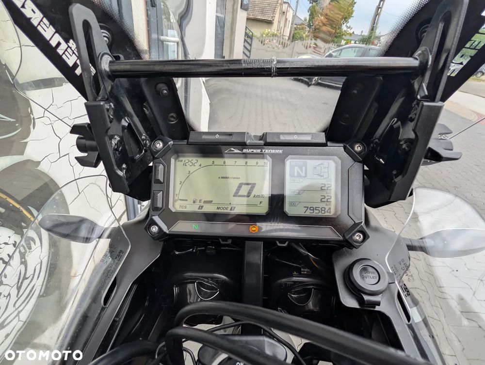 Yamaha XTZ - 18